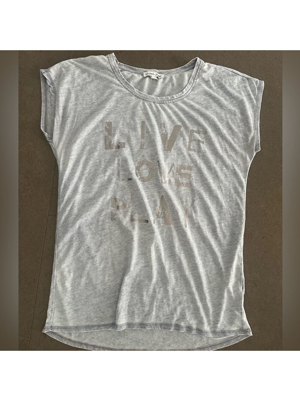 Gray Graphic Tee Small